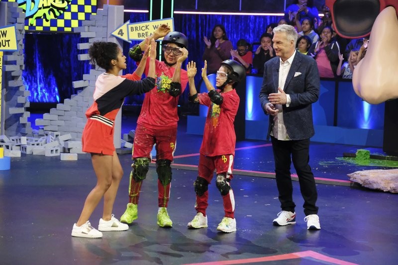 TV: Nickelodeon, HQ Trivia mark ‘Double Dare’ reboot’s debut